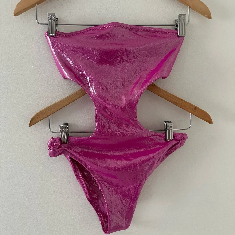 SKIMS Shimmer metallic Cutout One-Piece Swimsuit in Pink